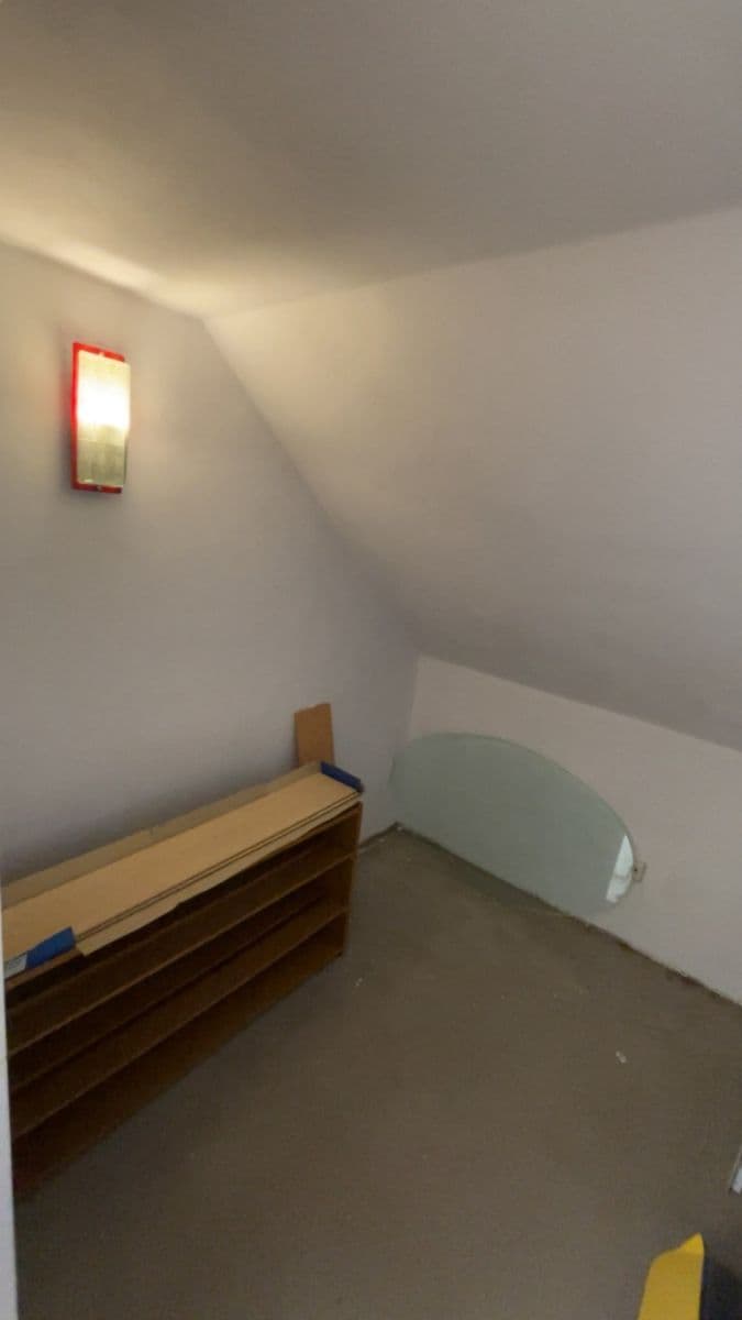 Prodej domu 172 m², pozemek 1.100 m², Úmyslovice, Středočeský kraj Prodej domu 172 m², pozemek 1.100 m², Úmyslovice, Středočeský kraj