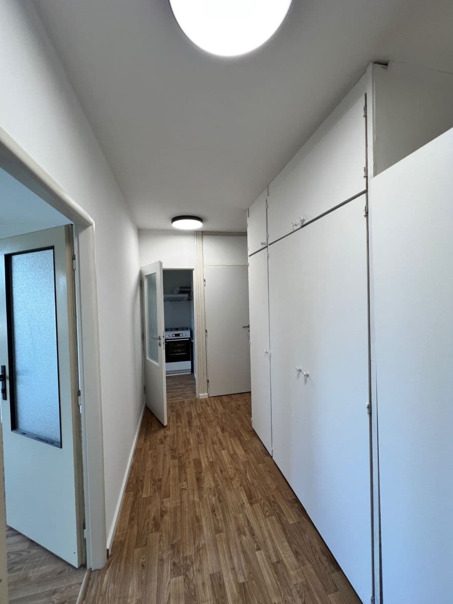Pronájem bytu 3+1 61 m², Lužná, Praha, Praha Pronájem bytu 3+1 61 m², Lužná, Praha, Praha