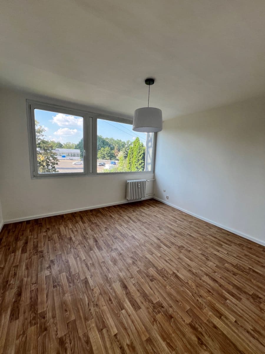 Pronájem bytu 3+1 61 m², Lužná, Praha, Praha Pronájem bytu 3+1 61 m², Lužná, Praha, Praha