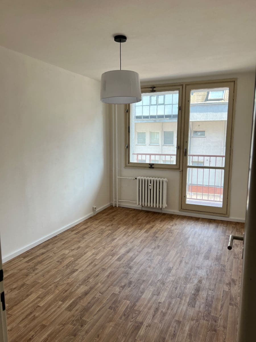 Pronájem bytu 3+1 61 m², Lužná, Praha, Praha Pronájem bytu 3+1 61 m², Lužná, Praha, Praha