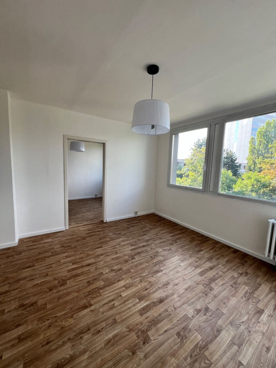 Pronájem bytu 3+1 61 m², Lužná, Praha, Praha Pronájem bytu 3+1 61 m², Lužná, Praha, Praha