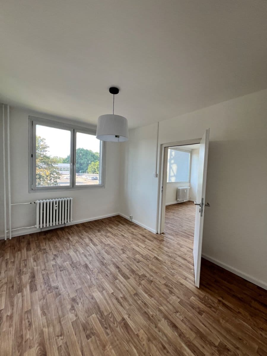 Pronájem bytu 3+1 61 m², Lužná, Praha, Praha Pronájem bytu 3+1 61 m², Lužná, Praha, Praha