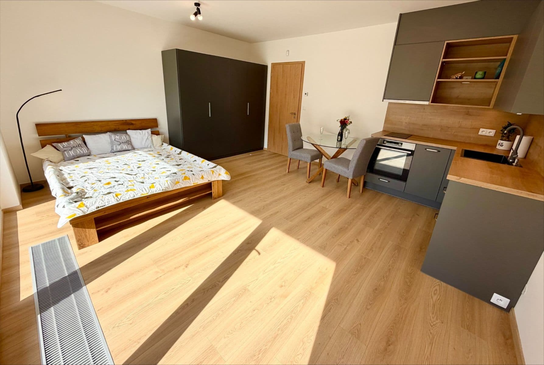 Pronájem bytu 1+kk 35 m², Mecháčková, Praha, Praha Pronájem bytu 1+kk 35 m², Mecháčková, Praha, Praha