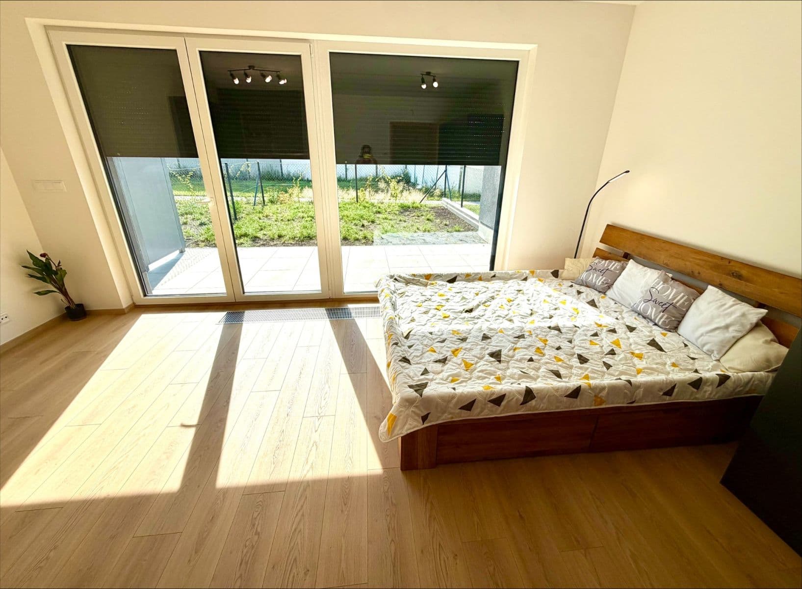 Pronájem bytu 1+kk 35 m², Mecháčková, Praha, Praha Pronájem bytu 1+kk 35 m², Mecháčková, Praha, Praha