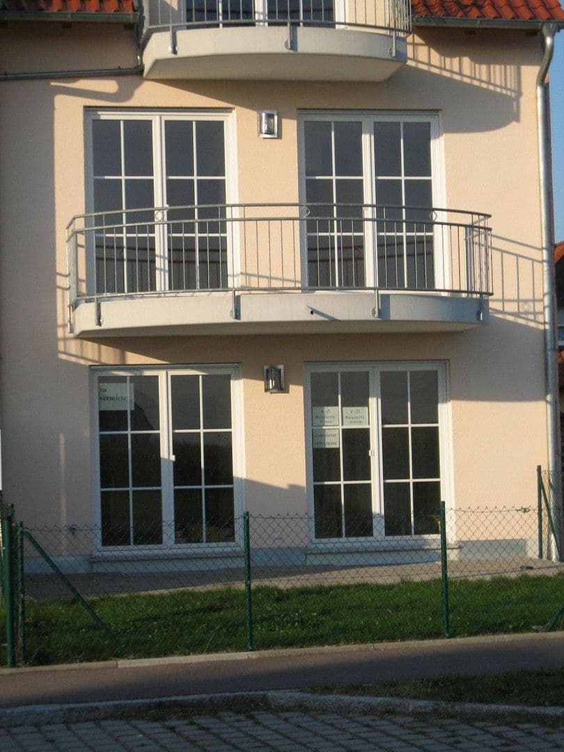 Pronájem domu 144 m², pozemek 265 m², Kissing, Bavorsko Pronájem domu 144 m², pozemek 265 m², Kissing, Bavorsko
