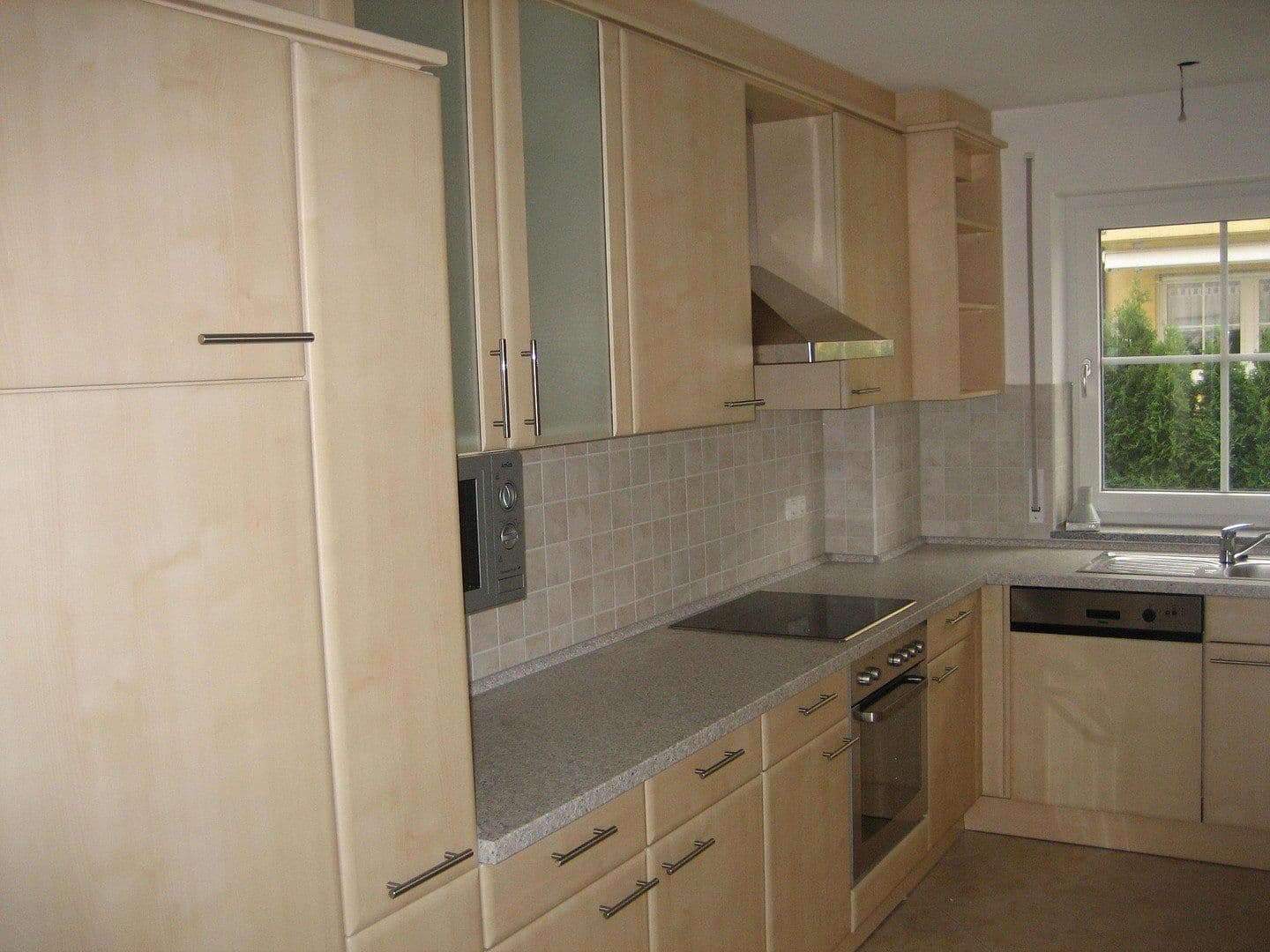 Pronájem domu 144 m², pozemek 265 m², Kissing, Bavorsko Pronájem domu 144 m², pozemek 265 m², Kissing, Bavorsko