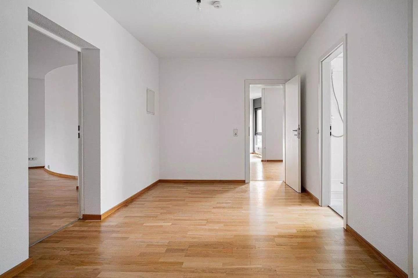 Pronájem bytu 3+1 140 m², Alfred-Kowalke-Strasse 14, Berlin, Berlín Pronájem bytu 3+1 140 m², Alfred-Kowalke-Strasse 14, Berlin, Berlín