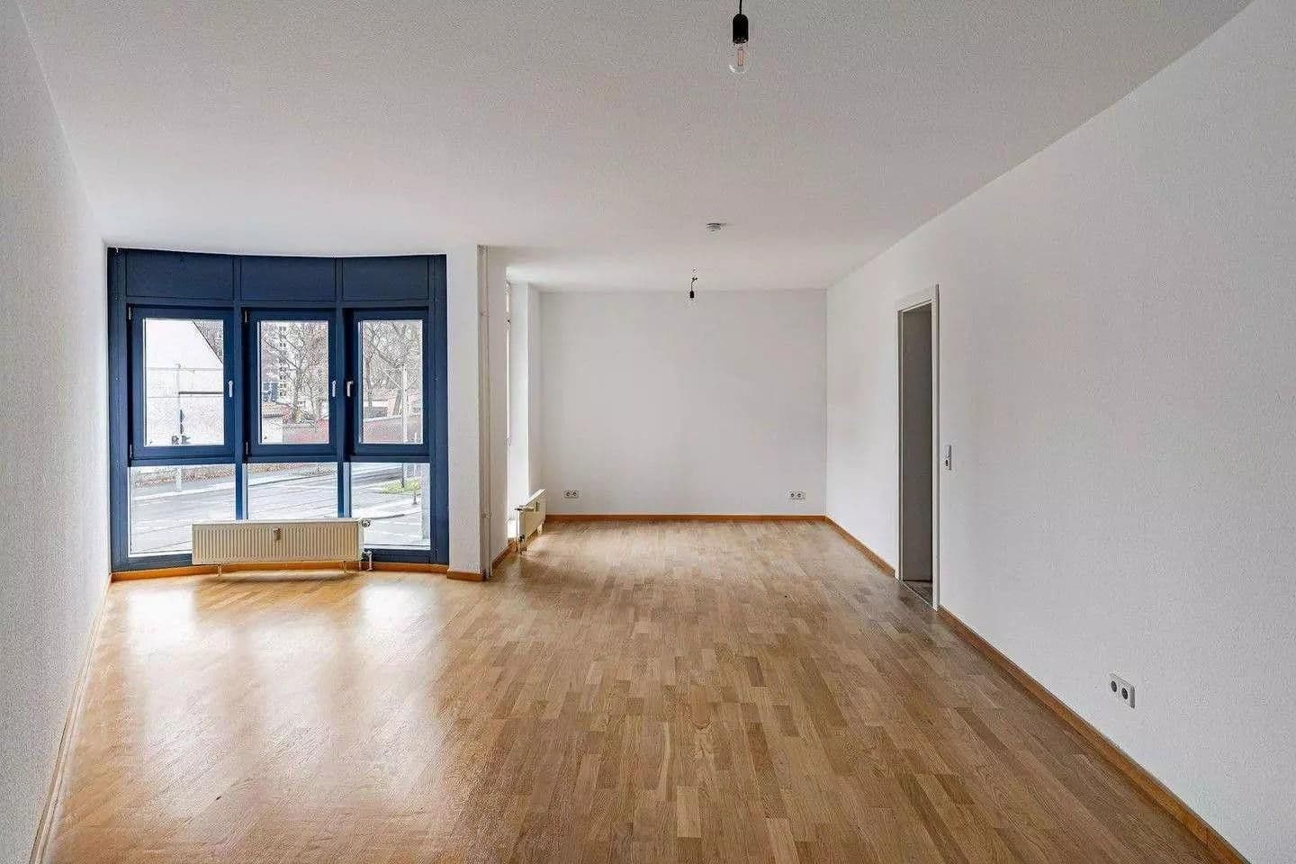 Pronájem bytu 3+1 140 m², Alfred-Kowalke-Strasse 14, Berlin, Berlín Pronájem bytu 3+1 140 m², Alfred-Kowalke-Strasse 14, Berlin, Berlín