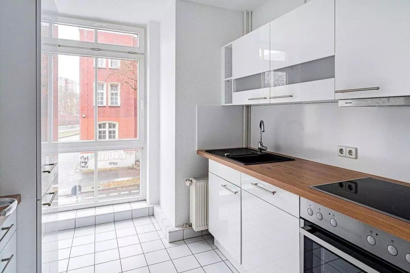 Pronájem bytu 3+1 140 m², Alfred-Kowalke-Strasse 14, Berlin, Berlín Pronájem bytu 3+1 140 m², Alfred-Kowalke-Strasse 14, Berlin, Berlín