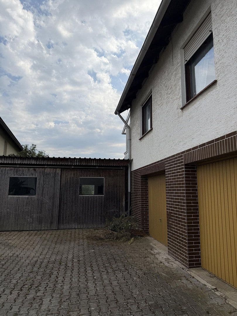 Prodej domu 155 m², pozemek 1.385 m², Trendelburg, Hessen Prodej domu 155 m², pozemek 1.385 m², Trendelburg, Hessen