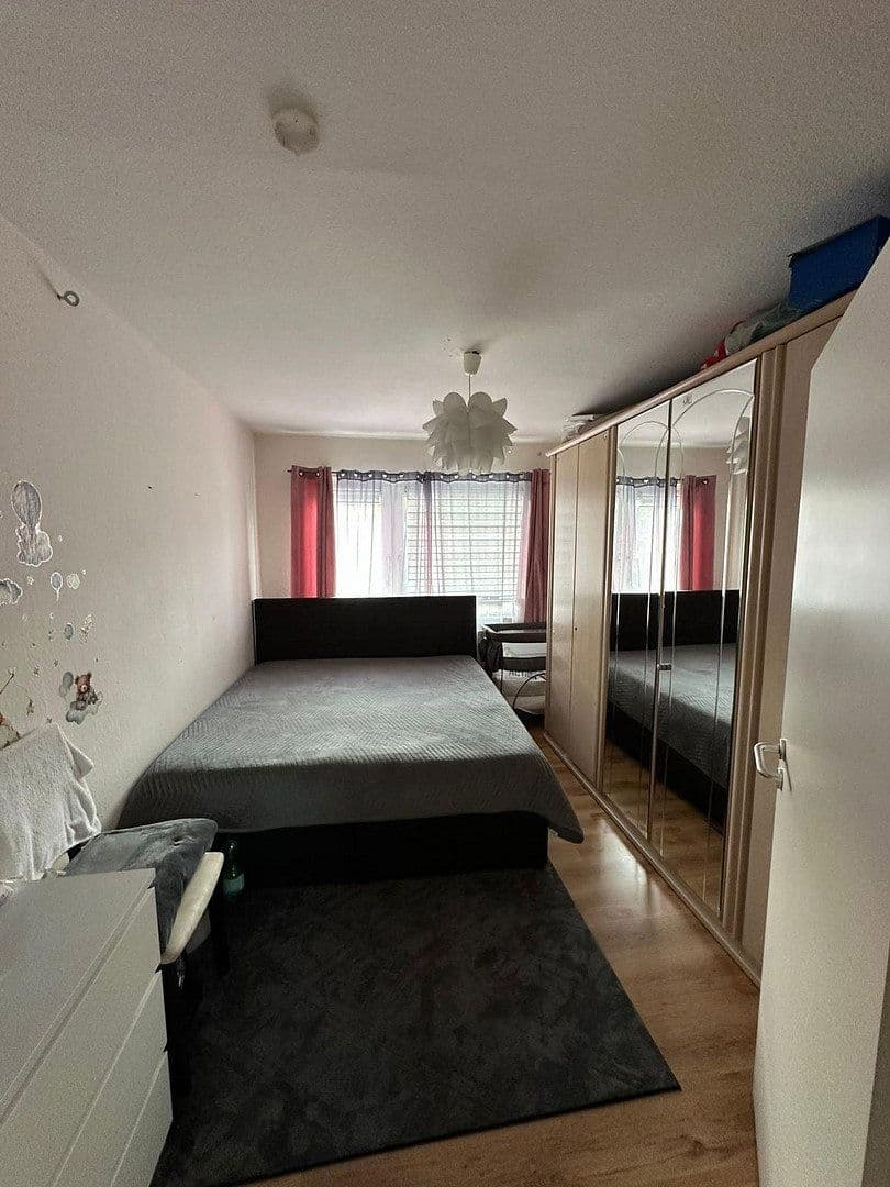 Prodej domu 180 m², pozemek 156 m², Delmenhorst, Dolní Sasko Prodej domu 180 m², pozemek 156 m², Delmenhorst, Dolní Sasko