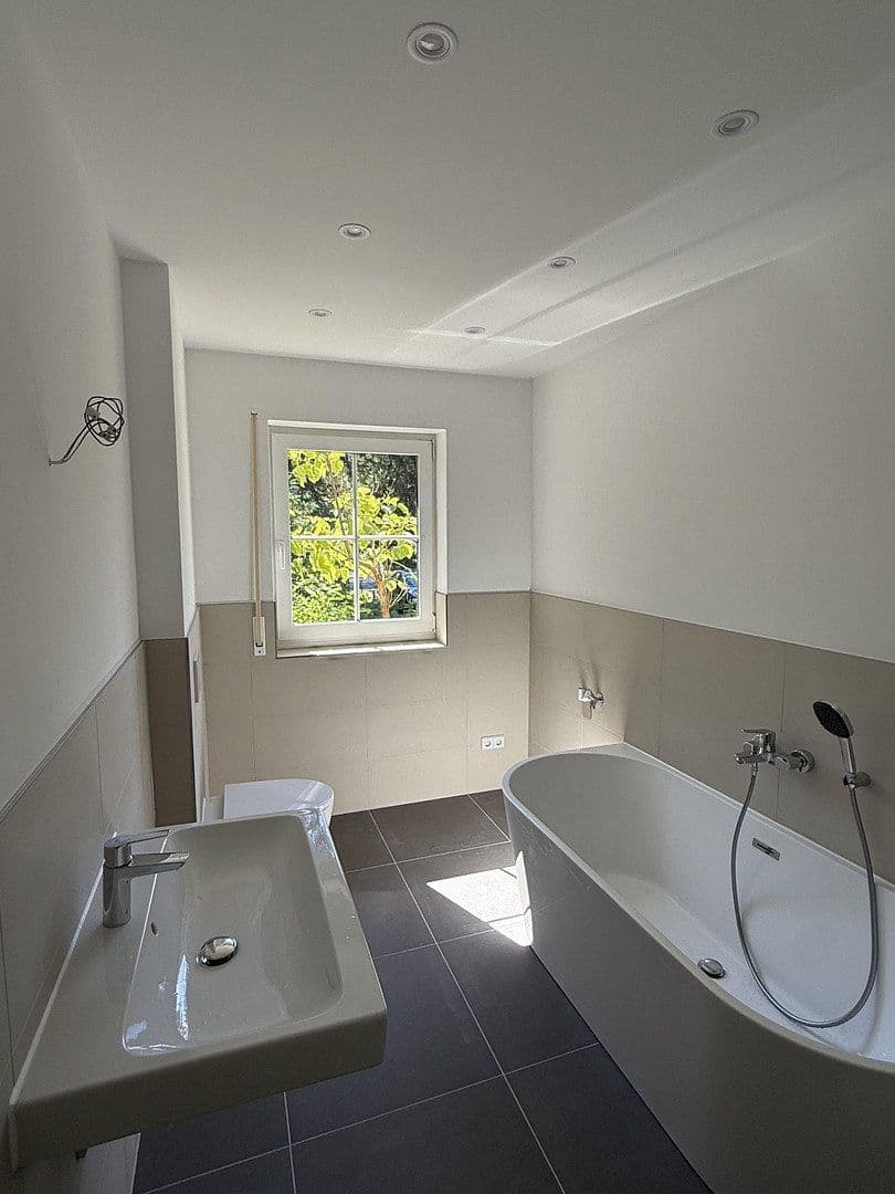 Prodej domu 352 m², pozemek 2.623 m², Beelitz, Braniborsko Prodej domu 352 m², pozemek 2.623 m², Beelitz, Braniborsko