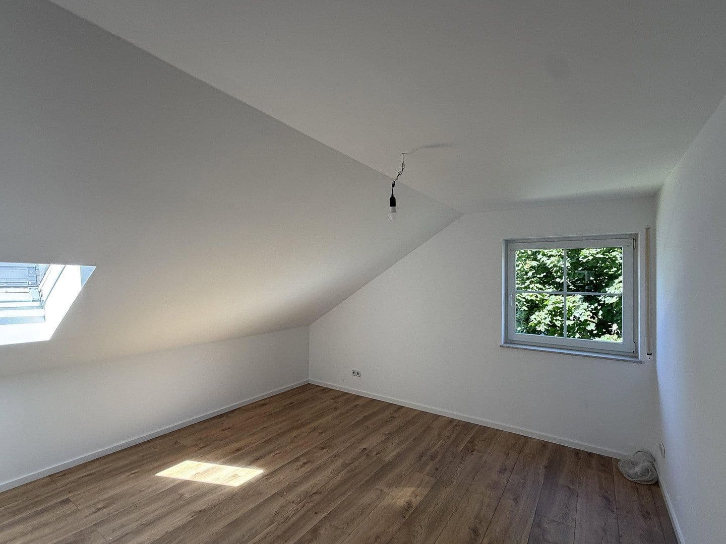 Prodej domu 352 m², pozemek 2.623 m², Beelitz, Braniborsko Prodej domu 352 m², pozemek 2.623 m², Beelitz, Braniborsko