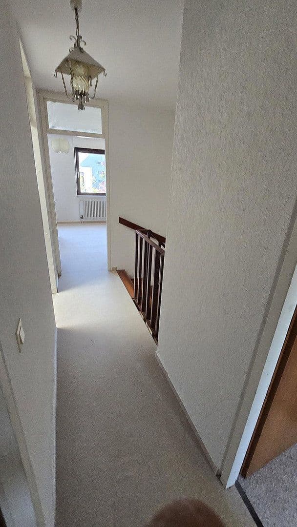 Prodej domu 96 m², pozemek 159 m², Carl-Schurz-Straße 111, Pforzheim, Bádensko-Württembersko Prodej domu 96 m², pozemek 159 m², Carl-Schurz-Straße 111, Pforzheim, Bádensko-Württembersko