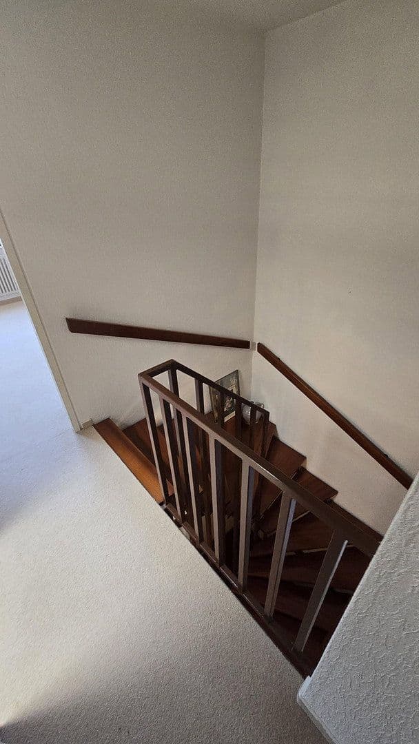Prodej domu 96 m², pozemek 159 m², Carl-Schurz-Straße 111, Pforzheim, Bádensko-Württembersko Prodej domu 96 m², pozemek 159 m², Carl-Schurz-Straße 111, Pforzheim, Bádensko-Württembersko