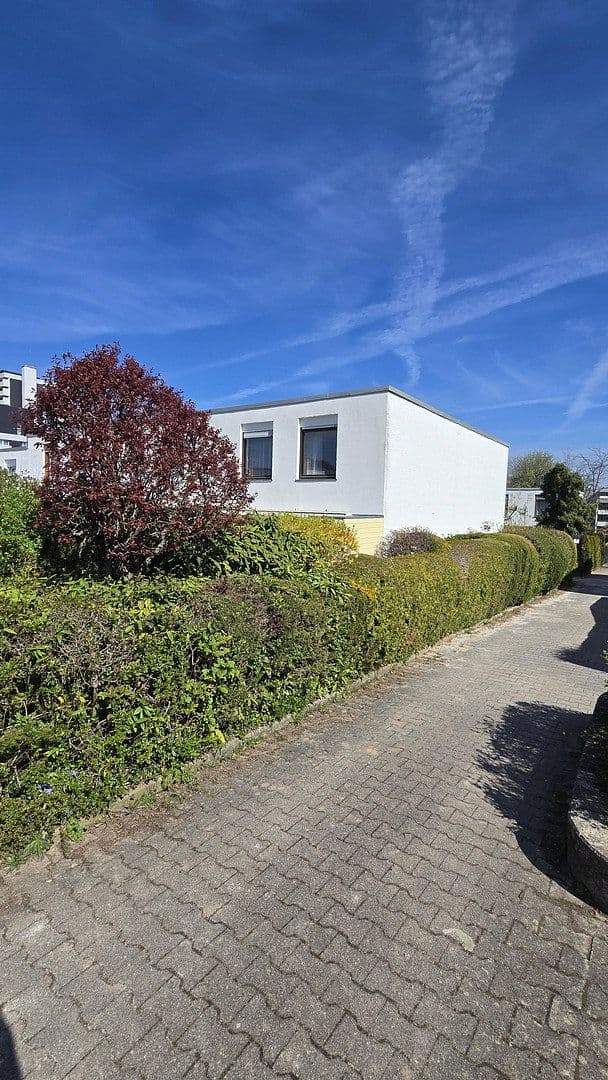 Prodej domu 96 m², pozemek 159 m², Carl-Schurz-Straße 111, Pforzheim, Bádensko-Württembersko Prodej domu 96 m², pozemek 159 m², Carl-Schurz-Straße 111, Pforzheim, Bádensko-Württembersko