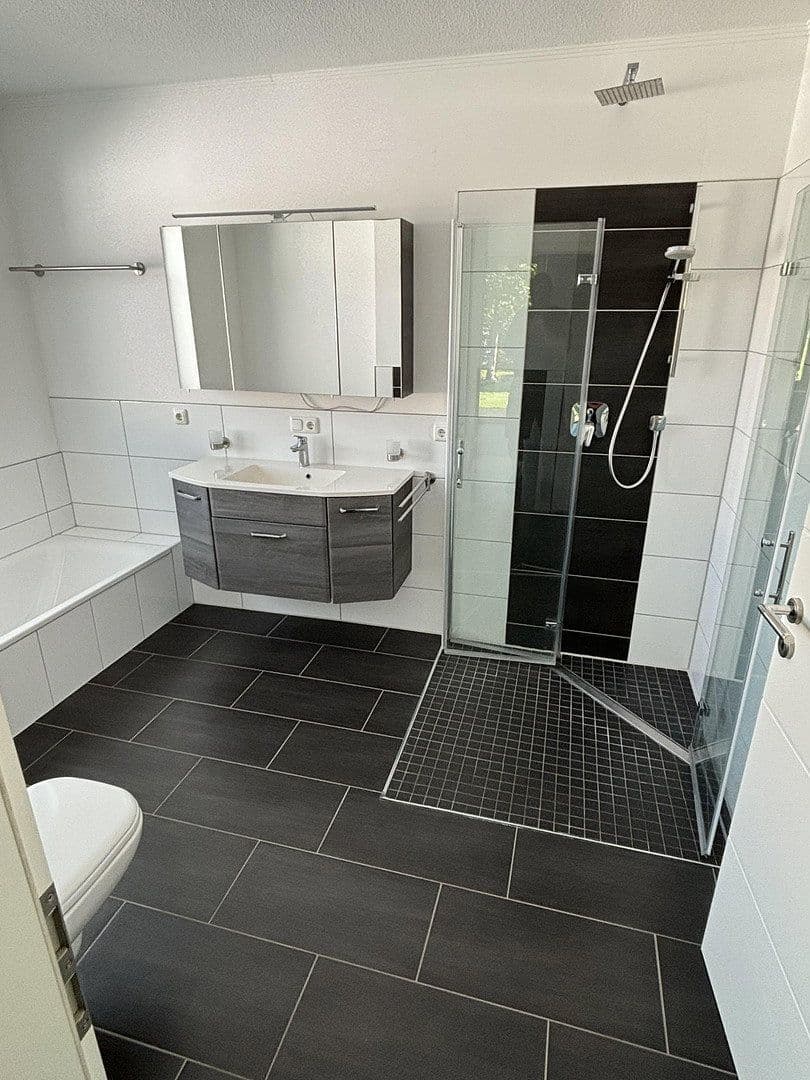 Prodej domu 140 m², pozemek 600 m², Langwedel, Dolní Sasko Prodej domu 140 m², pozemek 600 m², Langwedel, Dolní Sasko