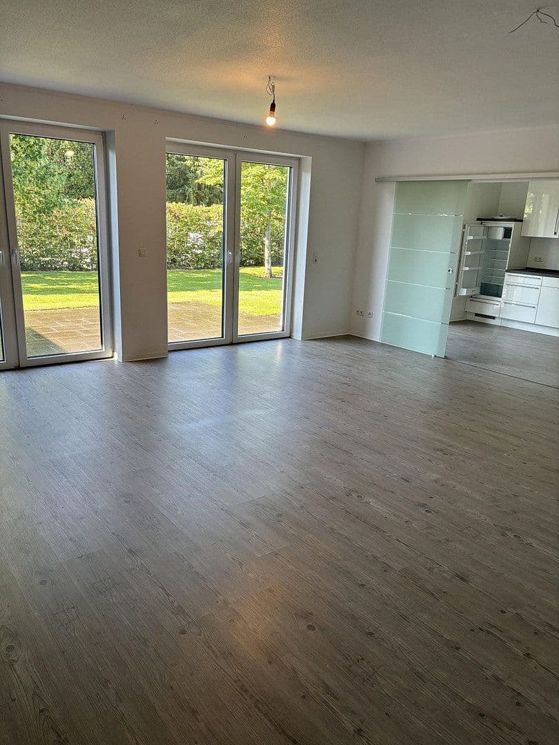 Prodej domu 140 m², pozemek 600 m², Langwedel, Dolní Sasko Prodej domu 140 m², pozemek 600 m², Langwedel, Dolní Sasko