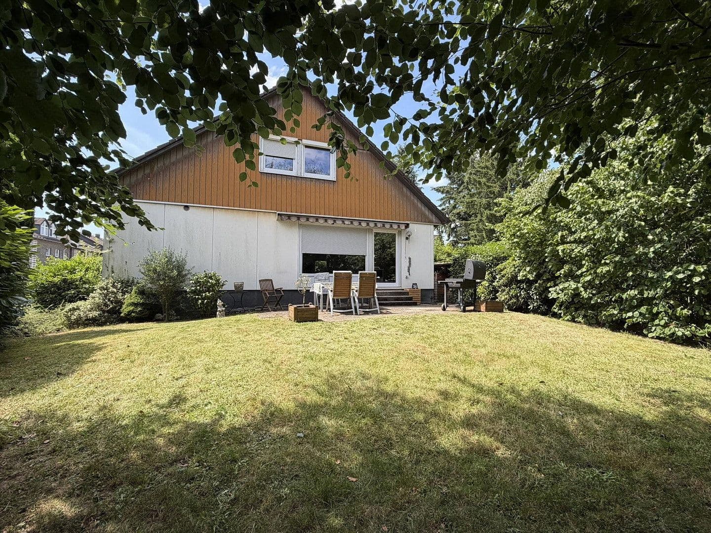 Prodej domu 130 m², pozemek 575 m², Brockenstraße 13, Solingen, Severní Porýní-Vestfálsko Prodej domu 130 m², pozemek 575 m², Brockenstraße 13, Solingen, Severní Porýní-Vestfálsko