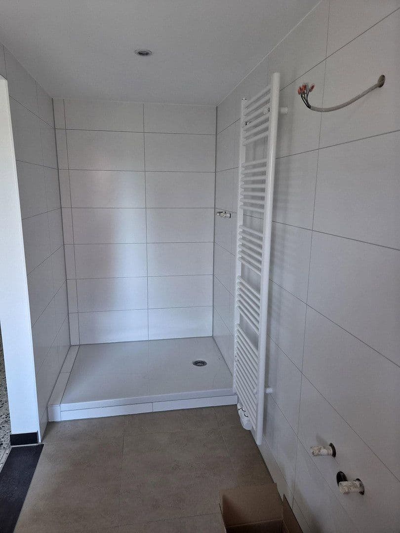 Pronájem domu 84 m², pozemek 300 m², Rottenburger Str. 12, Rottenburg am Neckar, Bádensko-Württembersko Pronájem domu 84 m², pozemek 300 m², Rottenburger Str. 12, Rottenburg am Neckar, Bádensko-Württembersko