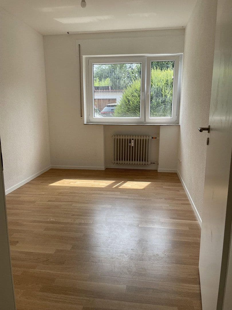 Pronájem bytu 3+1 73 m², Eckgartenstraße 24, Remseck am Neckar, Bádensko-Württembersko Pronájem bytu 3+1 73 m², Eckgartenstraße 24, Remseck am Neckar, Bádensko-Württembersko
