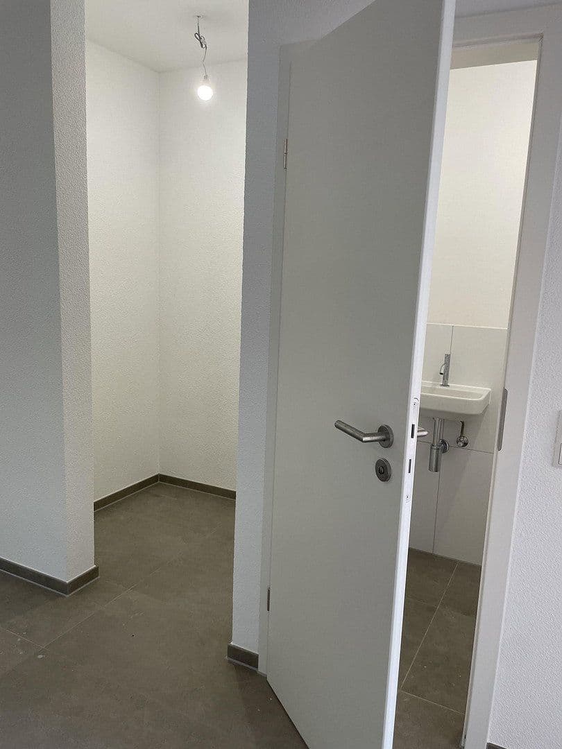 Pronájem bytu 3+1 73 m², Eckgartenstraße 24, Remseck am Neckar, Bádensko-Württembersko Pronájem bytu 3+1 73 m², Eckgartenstraße 24, Remseck am Neckar, Bádensko-Württembersko