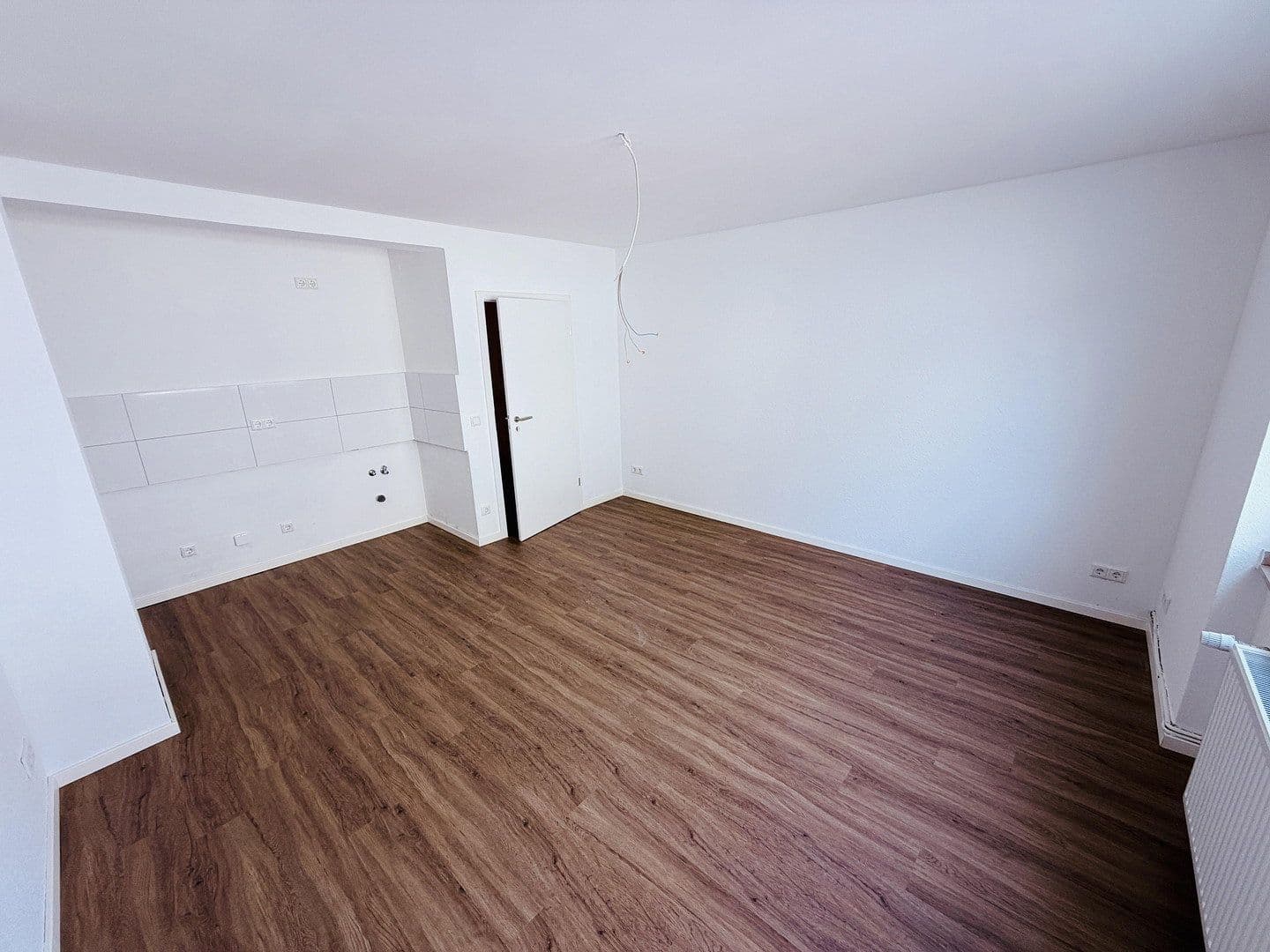 Pronájem bytu 1+1 24 m², Düsseldorf, Severní Porýní-Vestfálsko Pronájem bytu 1+1 24 m², Düsseldorf, Severní Porýní-Vestfálsko
