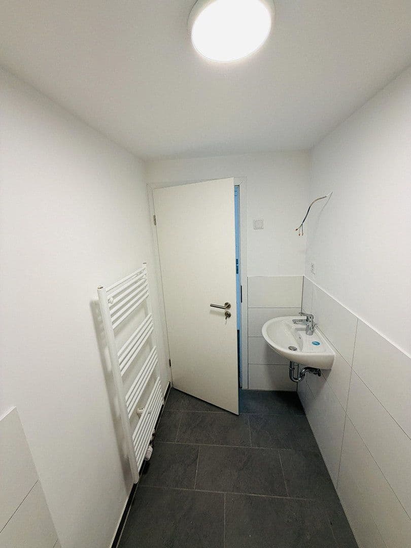 Pronájem bytu 1+1 24 m², Düsseldorf, Severní Porýní-Vestfálsko Pronájem bytu 1+1 24 m², Düsseldorf, Severní Porýní-Vestfálsko