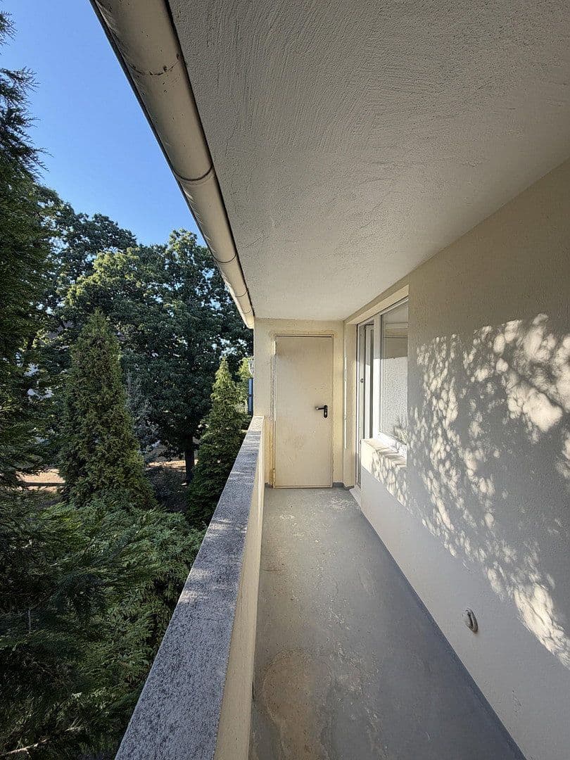 Pronájem bytu 2+1 35 m², Düsseldorf, Severní Porýní-Vestfálsko Pronájem bytu 2+1 35 m², Düsseldorf, Severní Porýní-Vestfálsko