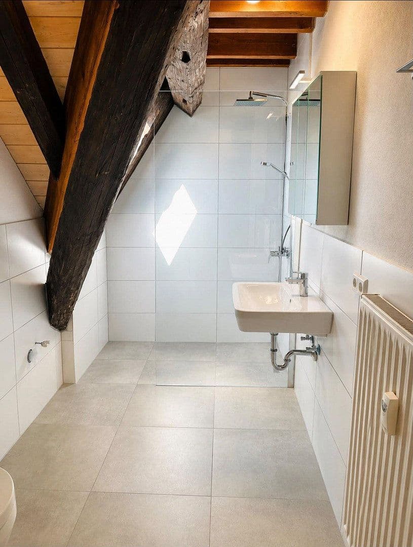 Pronájem bytu 2+1 61 m², Neckarstr. 3, Offenau, Bádensko-Württembersko Pronájem bytu 2+1 61 m², Neckarstr. 3, Offenau, Bádensko-Württembersko