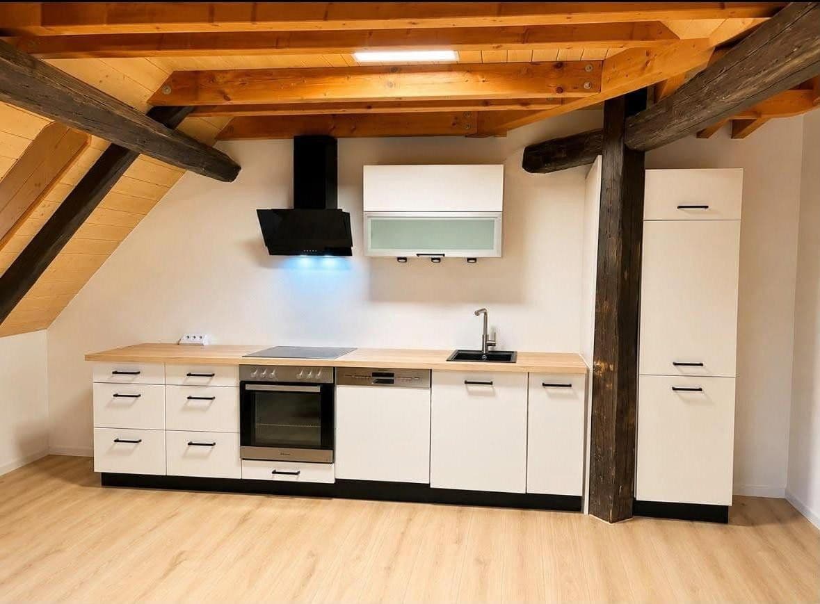Pronájem bytu 2+1 61 m², Neckarstr. 3, Offenau, Bádensko-Württembersko Pronájem bytu 2+1 61 m², Neckarstr. 3, Offenau, Bádensko-Württembersko