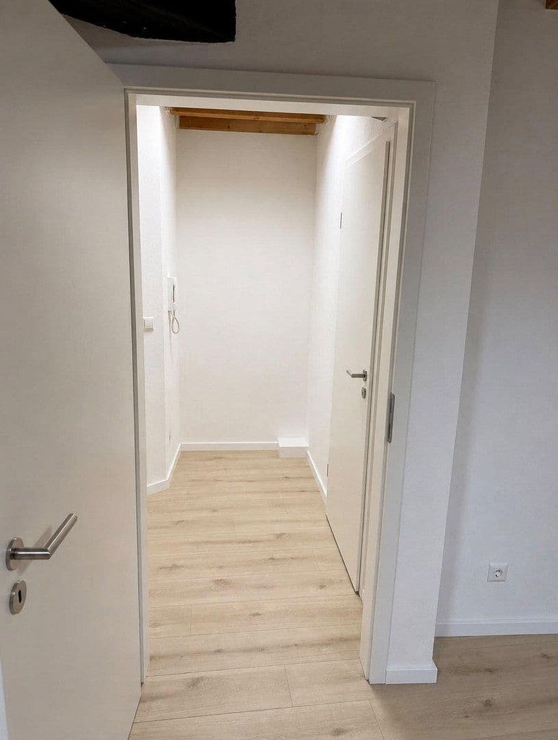 Pronájem bytu 2+1 61 m², Neckarstr. 3, Offenau, Bádensko-Württembersko Pronájem bytu 2+1 61 m², Neckarstr. 3, Offenau, Bádensko-Württembersko