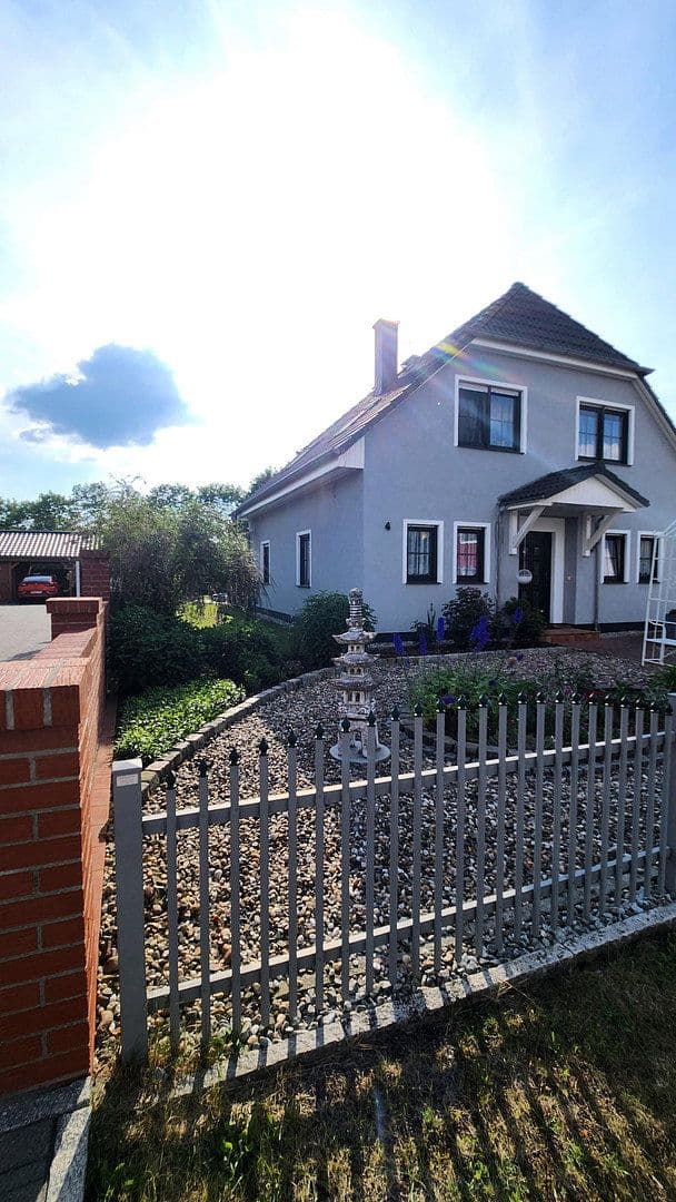 Prodej domu 144 m², pozemek 925 m², Schwedt/Oder, Braniborsko Prodej domu 144 m², pozemek 925 m², Schwedt/Oder, Braniborsko