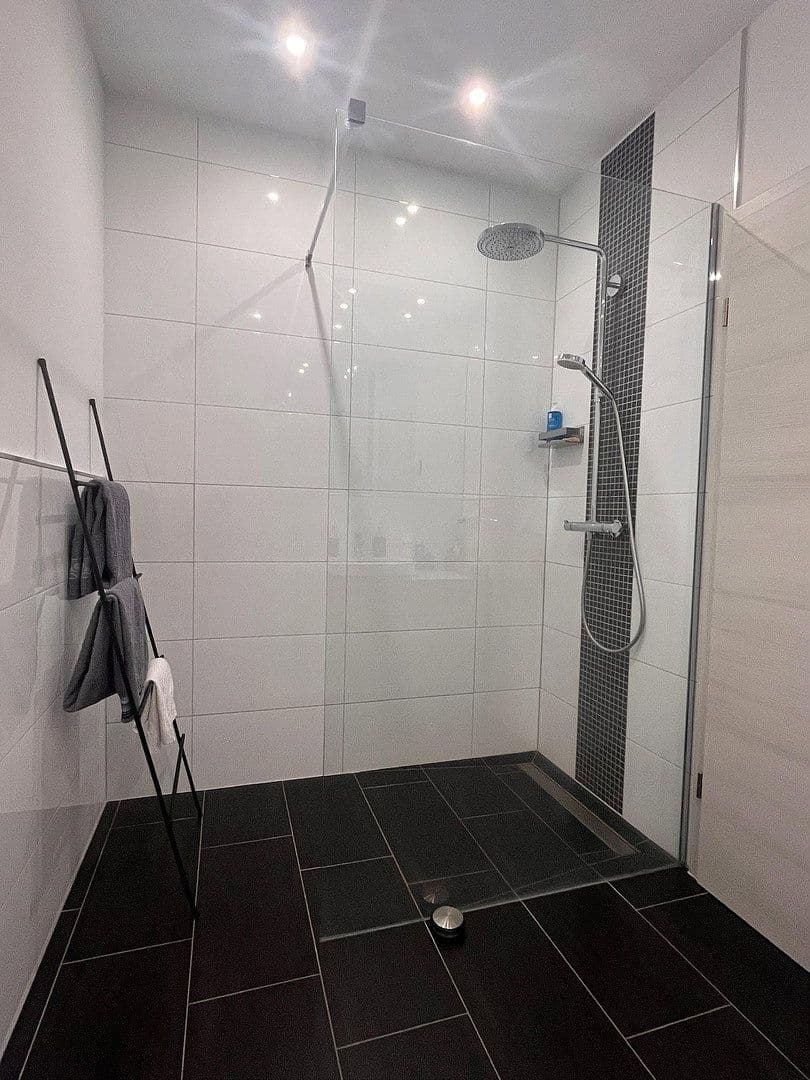 Pronájem bytu 2+kk 94 m², Saarbrücken, Země Sársko Pronájem bytu 2+kk 94 m², Saarbrücken, Země Sársko