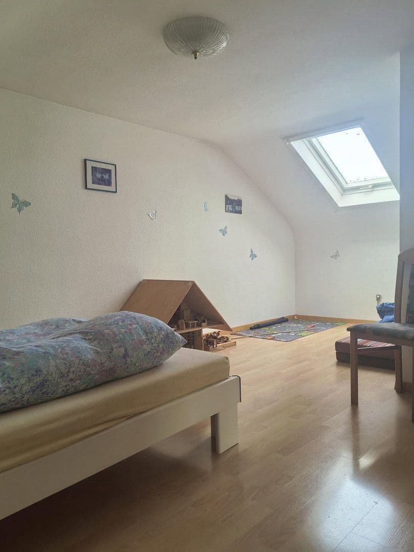 Prodej domu 157 m², pozemek 425 m², Leonberg, Bádensko-Württembersko Prodej domu 157 m², pozemek 425 m², Leonberg, Bádensko-Württembersko