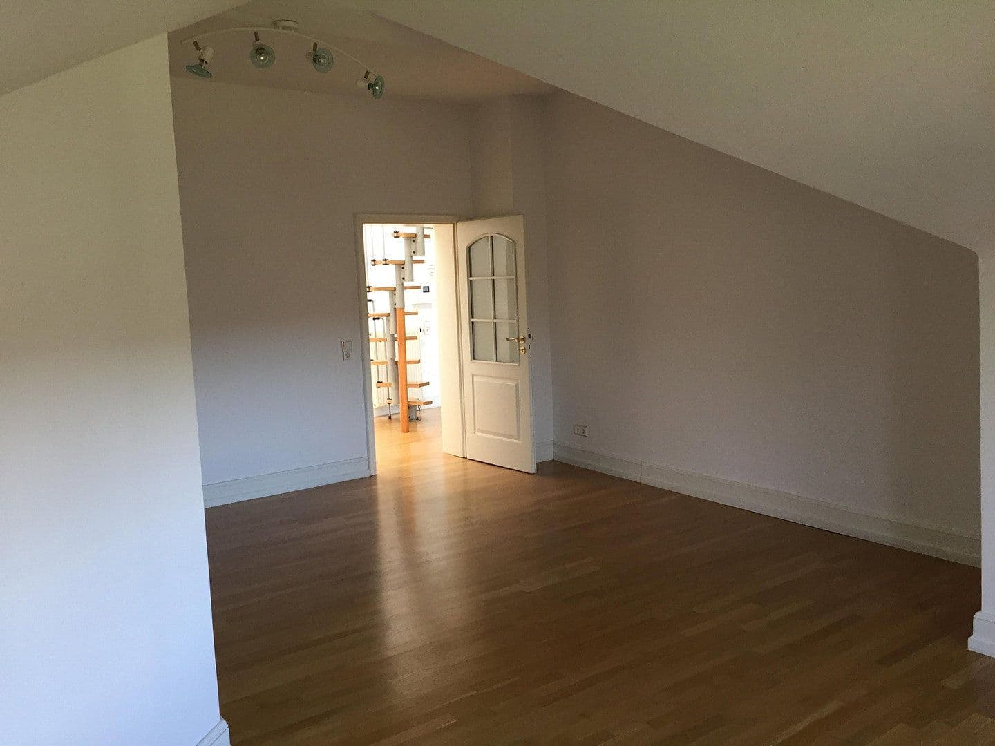 Pronájem bytu 3+1 110 m², Herdecke, Severní Porýní-Vestfálsko Pronájem bytu 3+1 110 m², Herdecke, Severní Porýní-Vestfálsko