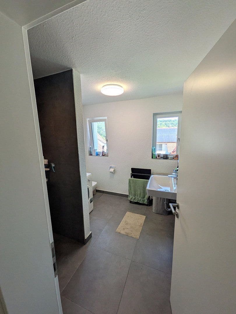 Pronájem bytu 3+1 108 m², Blaustein, Bádensko-Württembersko Pronájem bytu 3+1 108 m², Blaustein, Bádensko-Württembersko