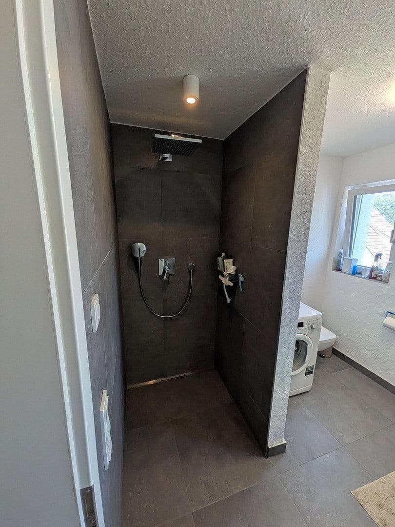Pronájem bytu 3+1 108 m², Blaustein, Bádensko-Württembersko Pronájem bytu 3+1 108 m², Blaustein, Bádensko-Württembersko