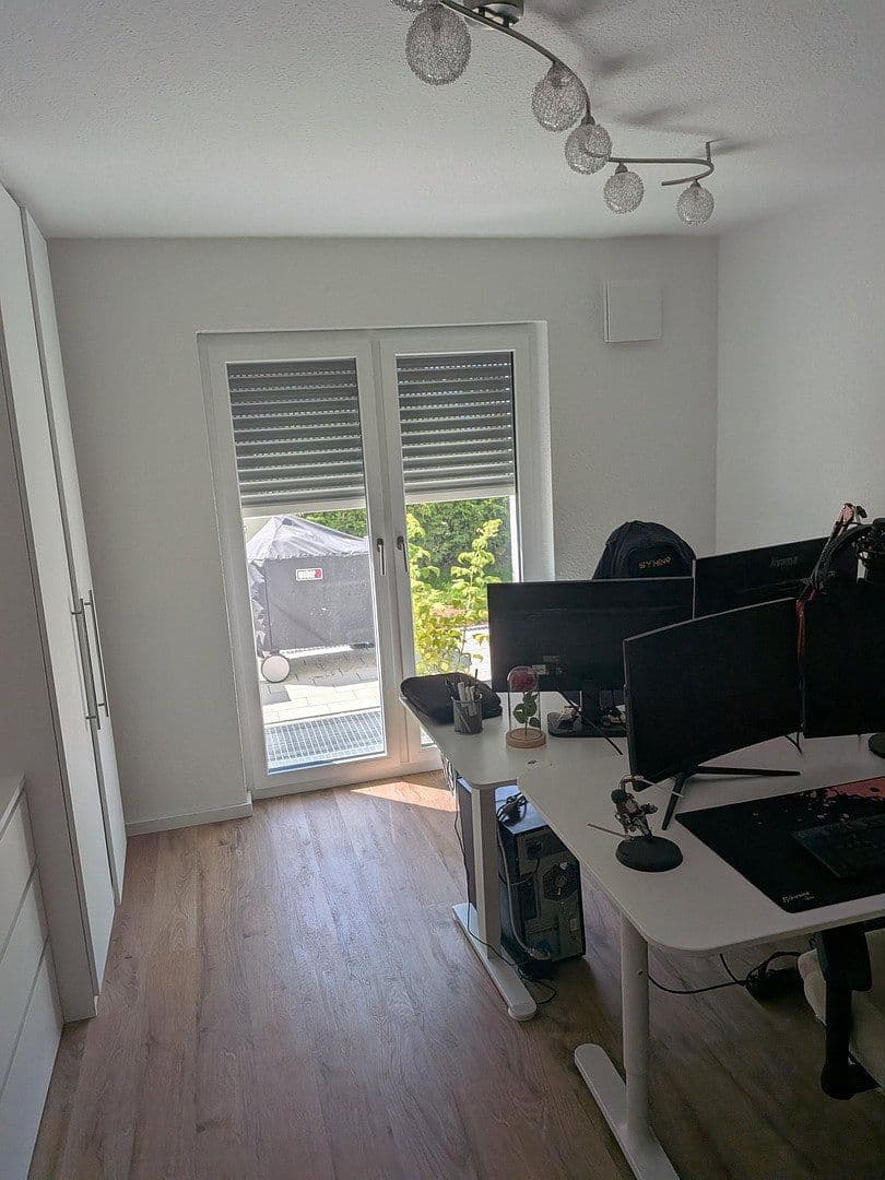 Pronájem bytu 3+1 108 m², Blaustein, Bádensko-Württembersko Pronájem bytu 3+1 108 m², Blaustein, Bádensko-Württembersko