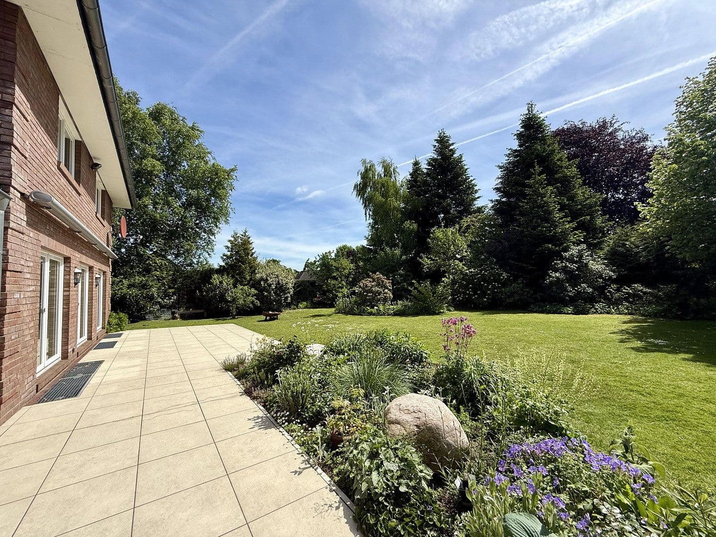 Prodej domu 285 m², pozemek 1.783 m², Wesseln, Šlesvicko-Holštýnsko Prodej domu 285 m², pozemek 1.783 m², Wesseln, Šlesvicko-Holštýnsko