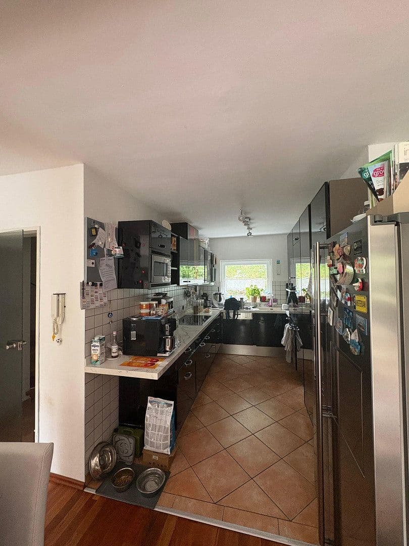 Prodej domu 120 m², pozemek 239 m², Parkstrasse 28, Kelkheim (Taunus), Hessen Prodej domu 120 m², pozemek 239 m², Parkstrasse 28, Kelkheim (Taunus), Hessen