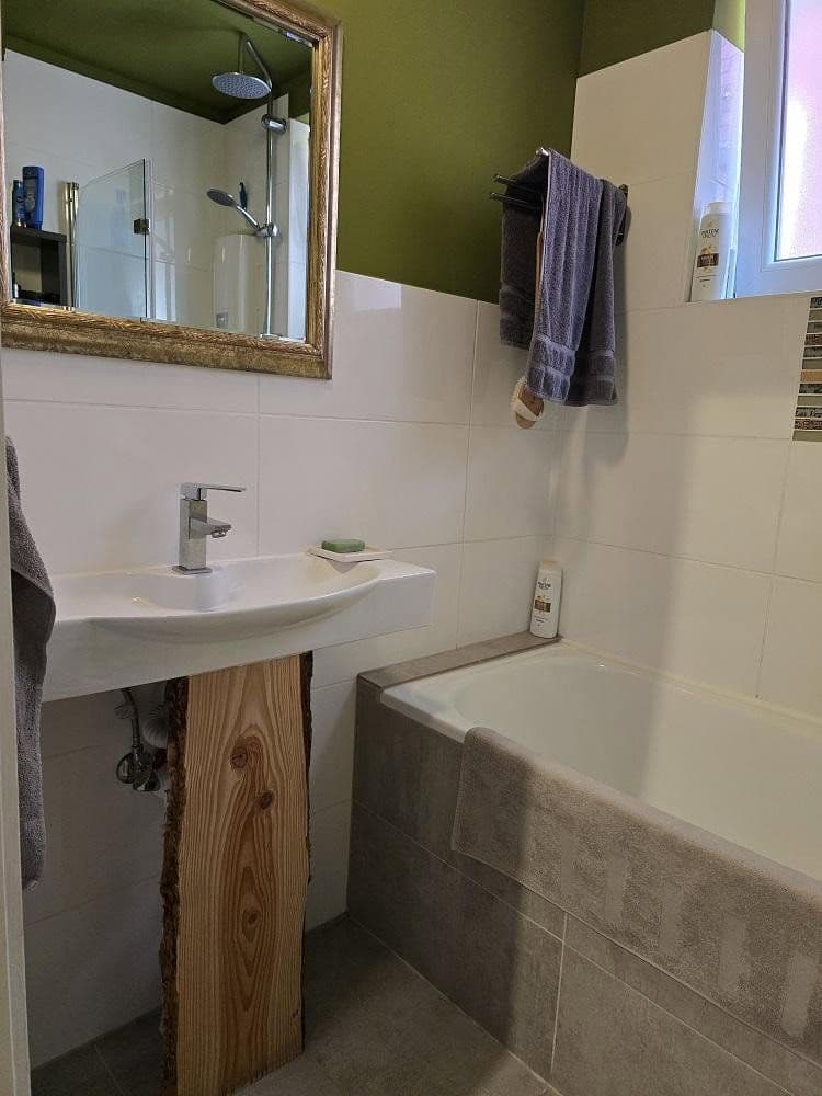 Pronájem bytu 3+1 89 m², Feldstrasse 13, Velbert, Severní Porýní-Vestfálsko Pronájem bytu 3+1 89 m², Feldstrasse 13, Velbert, Severní Porýní-Vestfálsko