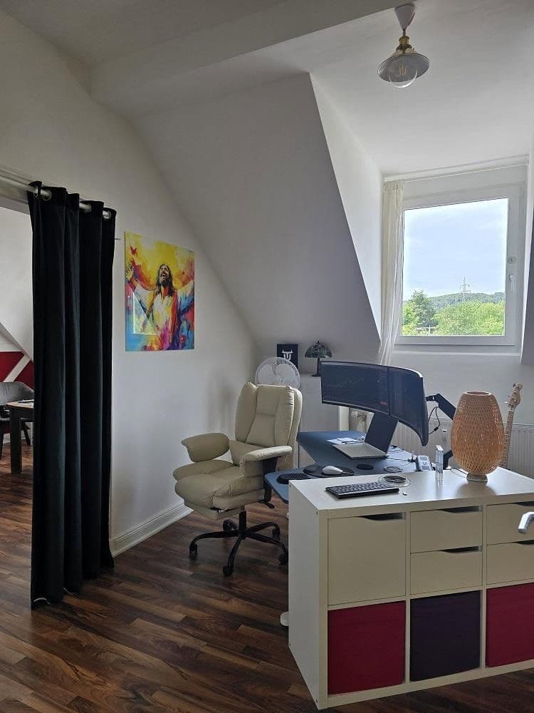 Pronájem bytu 3+1 89 m², Feldstrasse 13, Velbert, Severní Porýní-Vestfálsko Pronájem bytu 3+1 89 m², Feldstrasse 13, Velbert, Severní Porýní-Vestfálsko