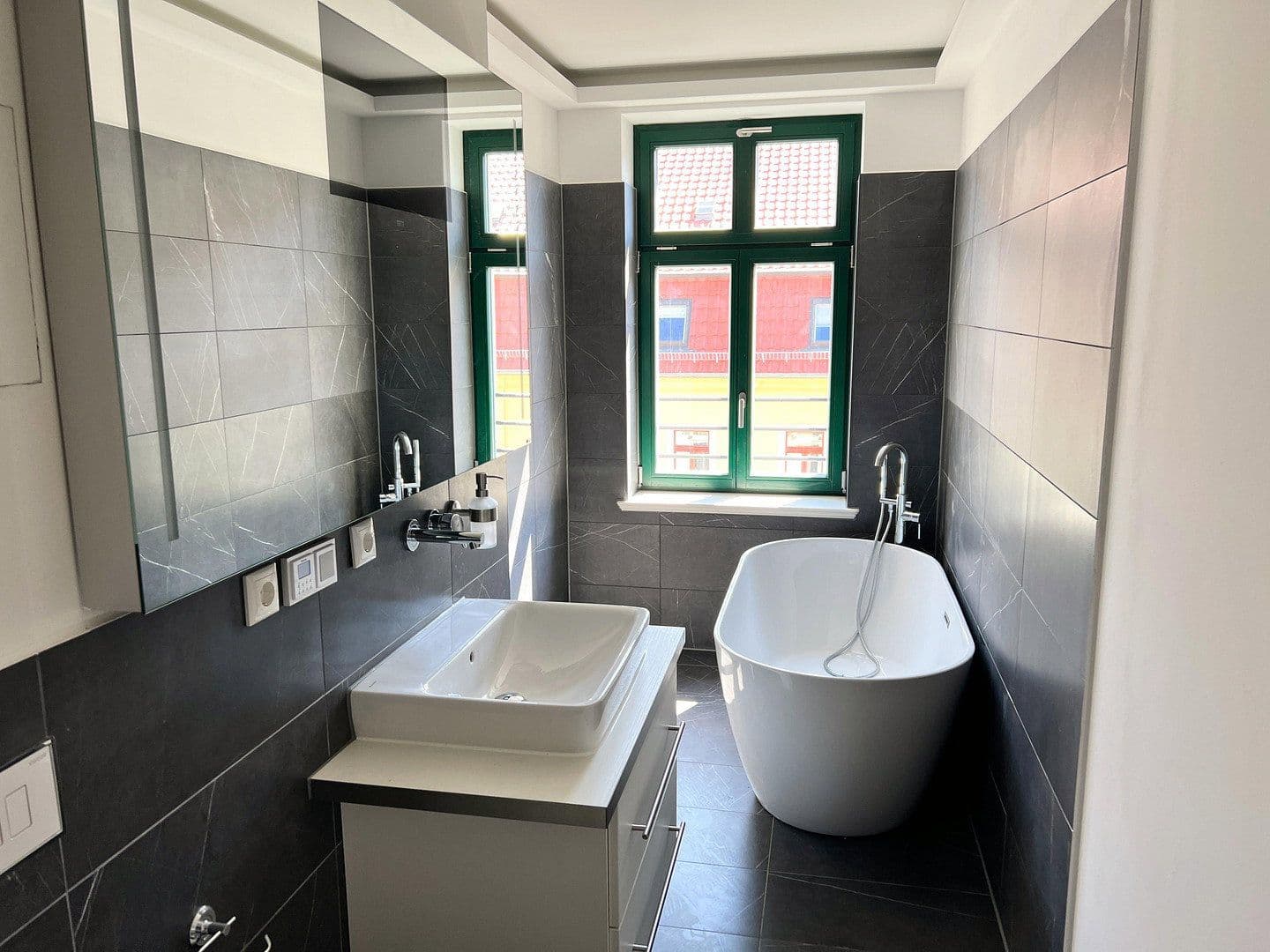 Pronájem bytu 2+1 72 m², Wurzner Straße 11, Leipzig, Sasko Pronájem bytu 2+1 72 m², Wurzner Straße 11, Leipzig, Sasko