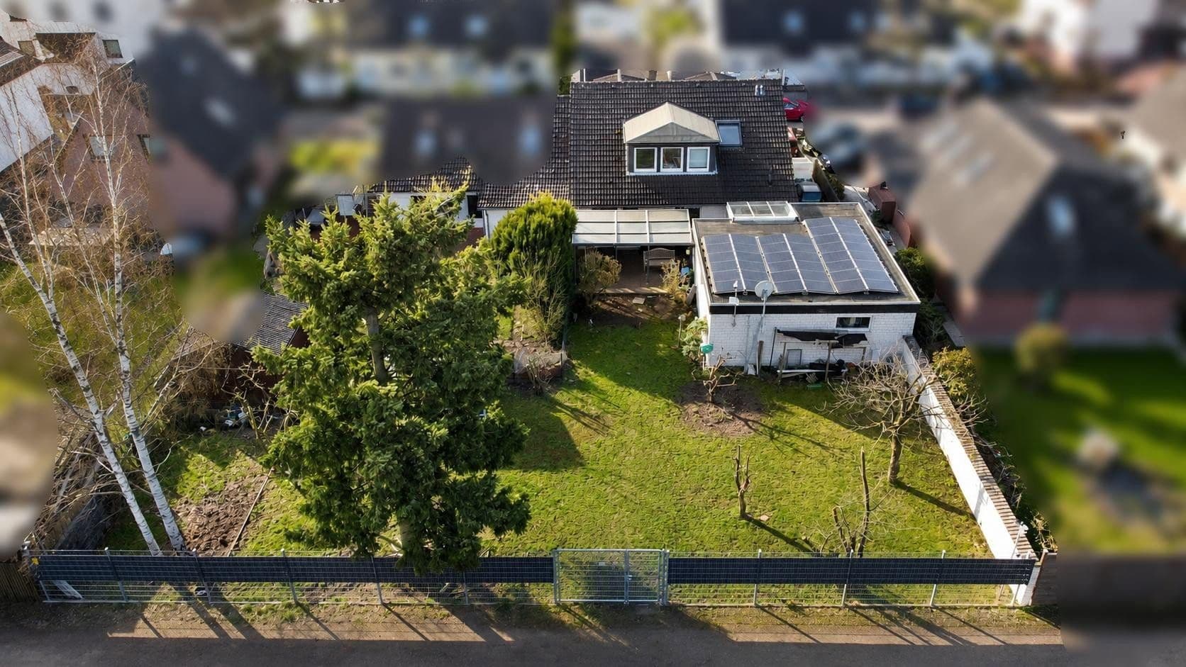 Prodej domu 174 m², pozemek 706 m², Fuchsrain 18a, Hannover, Dolní Sasko Prodej domu 174 m², pozemek 706 m², Fuchsrain 18a, Hannover, Dolní Sasko