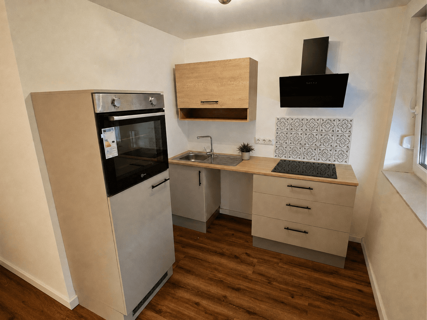 Pronájem bytu 1+1 29 m², Mannheim, Bádensko-Württembersko Pronájem bytu 1+1 29 m², Mannheim, Bádensko-Württembersko
