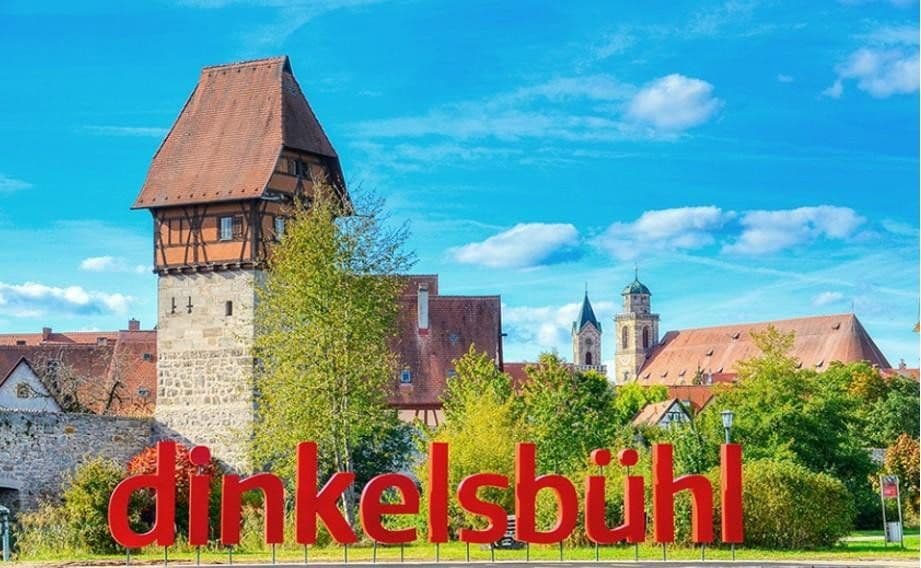 Prodej domu 244 m², pozemek 1.038 m², Dinkelsbühl, Bavorsko Prodej domu 244 m², pozemek 1.038 m², Dinkelsbühl, Bavorsko