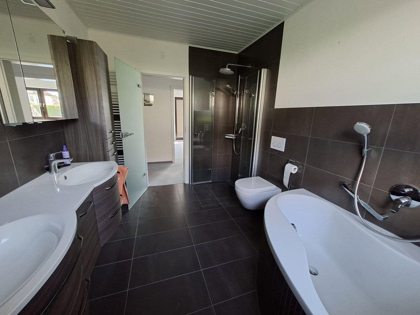 Prodej domu 244 m², pozemek 1.038 m², Dinkelsbühl, Bavorsko Prodej domu 244 m², pozemek 1.038 m², Dinkelsbühl, Bavorsko