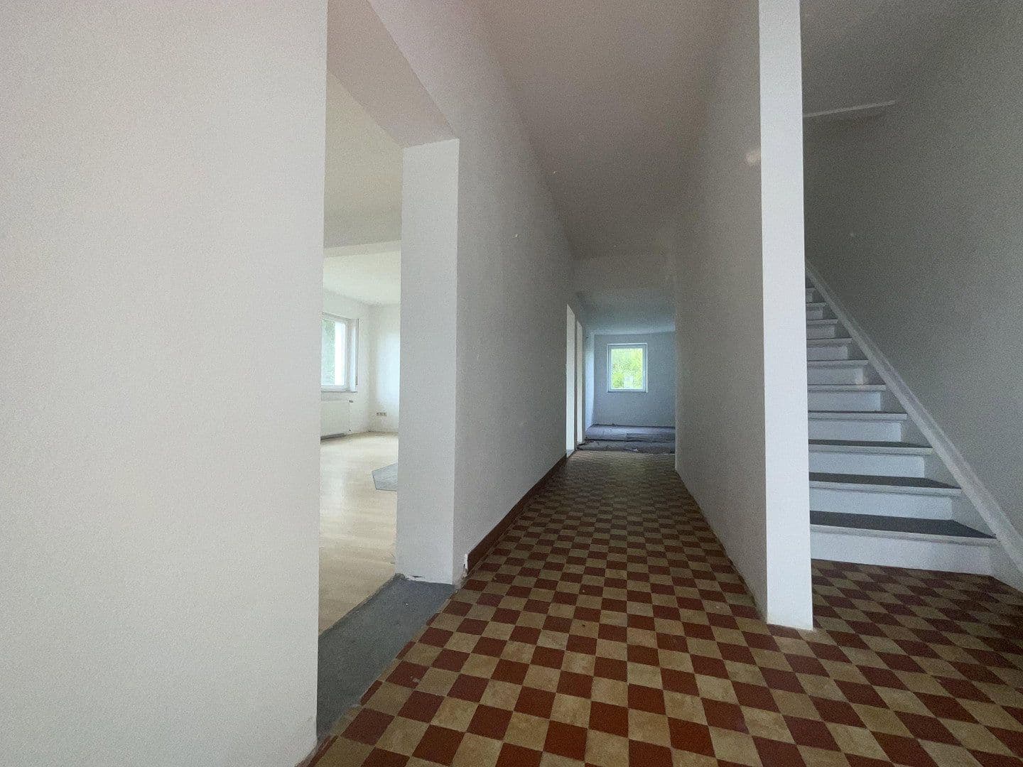Prodej domu 145 m², pozemek 780 m², Bielefeld, Severní Porýní-Vestfálsko Prodej domu 145 m², pozemek 780 m², Bielefeld, Severní Porýní-Vestfálsko