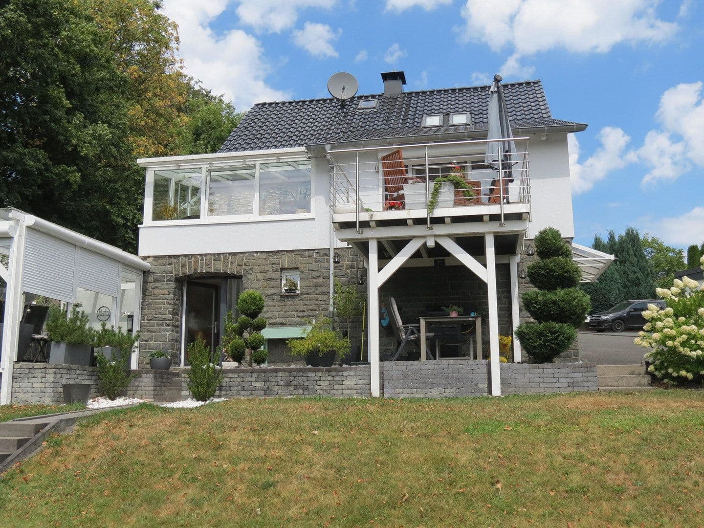 Prodej domu 145 m², pozemek 1.004 m², Remscheid, Severní Porýní-Vestfálsko Prodej domu 145 m², pozemek 1.004 m², Remscheid, Severní Porýní-Vestfálsko